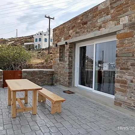 Sea Melody Tinos 3 *